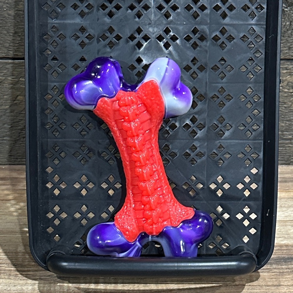 Dog Chew Bone Toy Red & Purple “Bone” Dog Chew Level 5 Large to XL Dogs  NWT